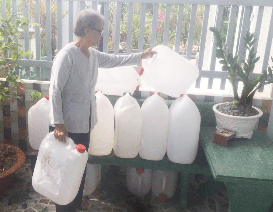 Thêm một xã nghèo kêu cứu vì khát nước sạch - 2 Thêm một xã nghèo kêu cứu vì khát nước sạch - 2