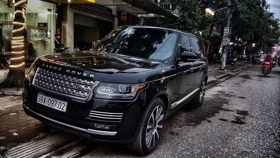 “Phi đội xe khủng” của gia đình nữ đại gia 8x vừa chi 17 tỷ đồng mua xe Maybach S650 2019 - 8 “Phi đội xe khủng” của gia đình nữ đại gia 8x vừa chi 17 tỷ đồng mua xe Maybach S650 2019 - 8