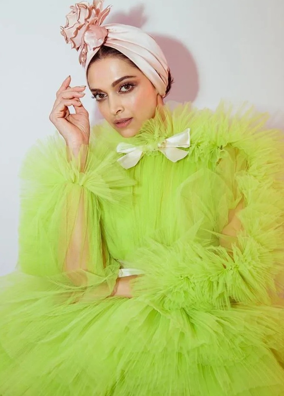 Deepika Padukone đẹp lộng lẫy tại Cannes - 9 Deepika Padukone đẹp lộng lẫy tại Cannes - 9