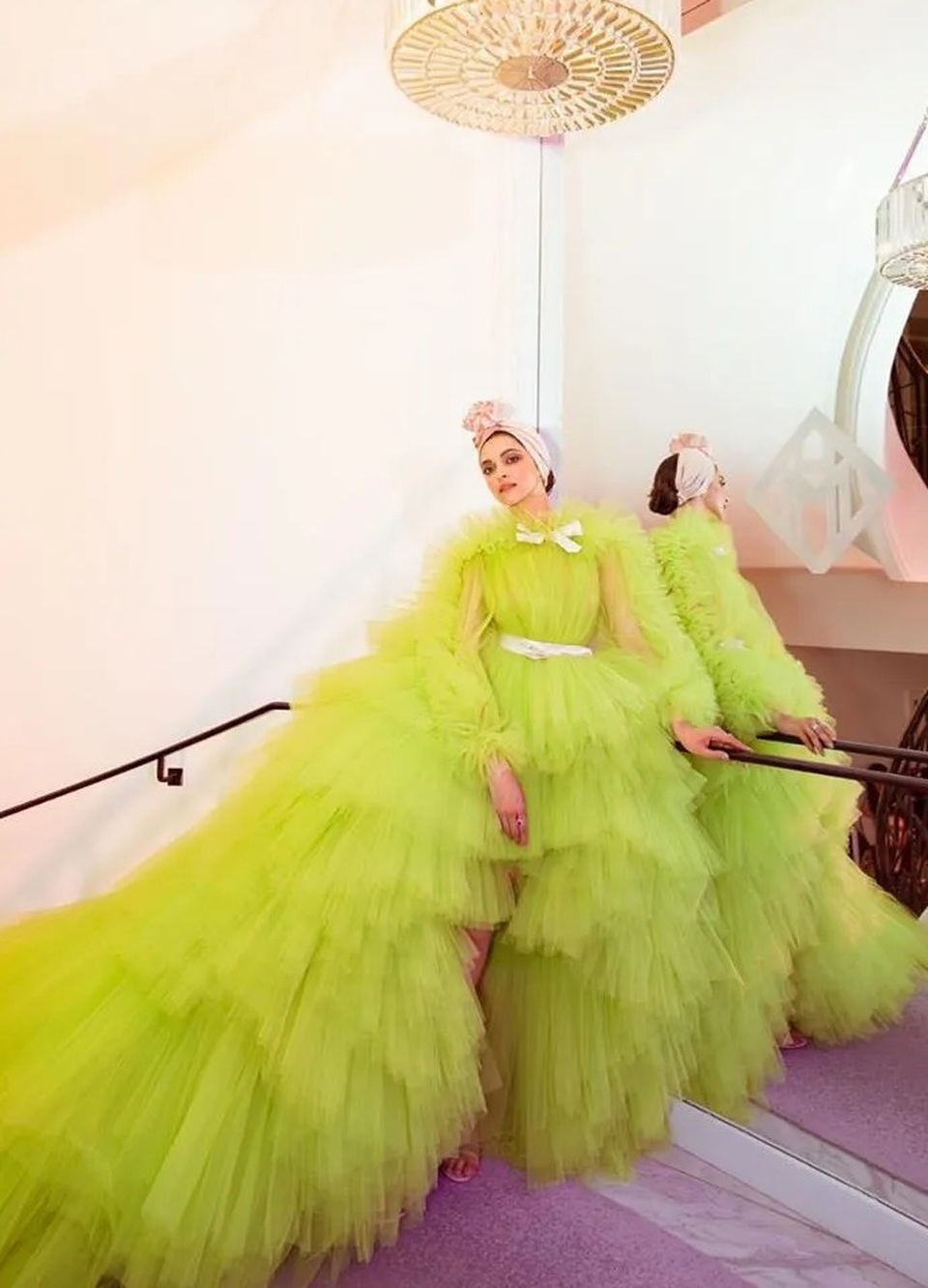 Deepika Padukone đẹp lộng lẫy tại Cannes - 8 Deepika Padukone đẹp lộng lẫy tại Cannes - 8