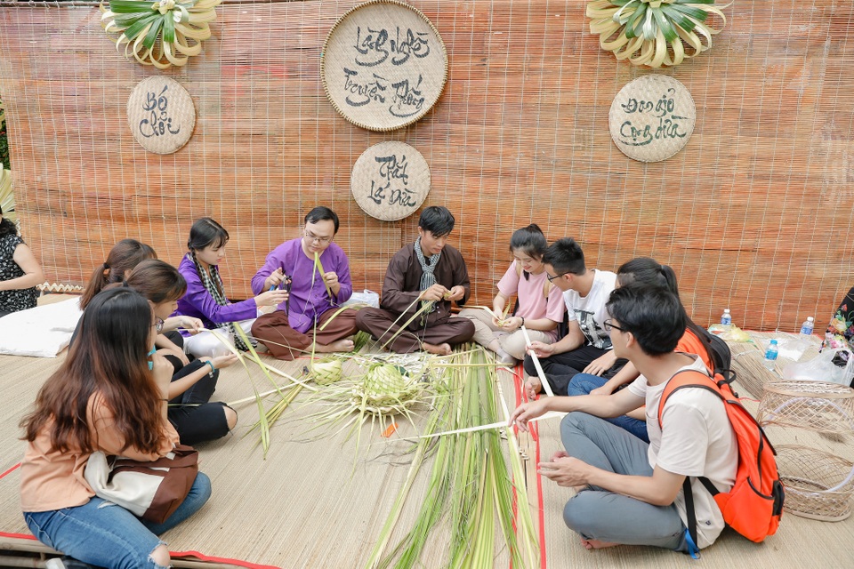 Tinh hoa xứ dừa nối nhịp cầu đến người dân TP. HCM - 5 Tinh hoa xứ dừa nối nhịp cầu đến người dân TP. HCM - 5