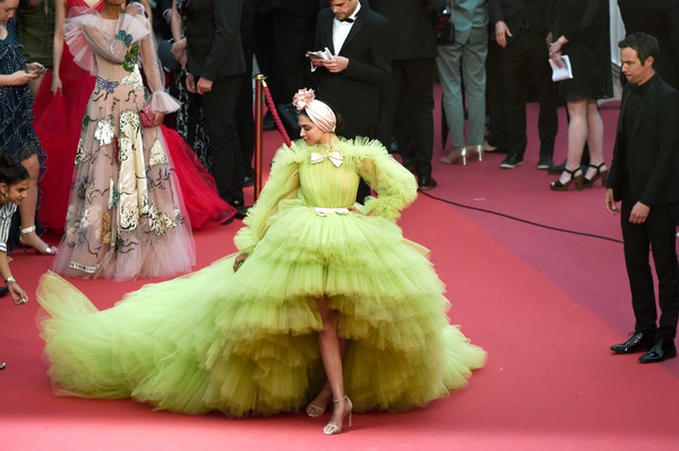 Deepika Padukone đẹp lộng lẫy tại Cannes - 7 Deepika Padukone đẹp lộng lẫy tại Cannes - 7