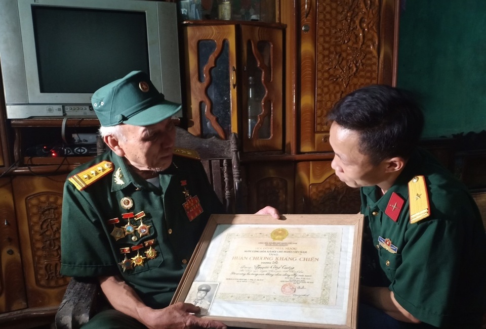 Gặp người chạy xe 10 vạn km đường Trường Sơn chở pháo phục vụ chiến đấu - 1 Gặp người chạy xe 10 vạn km đường Trường Sơn chở pháo phục vụ chiến đấu - 1