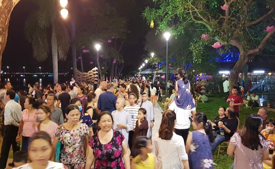 Hấp dẫn lễ hội ẩm thực chay đầu tiên tại cố đô Huế - 16 Hấp dẫn lễ hội ẩm thực chay đầu tiên tại cố đô Huế - 16