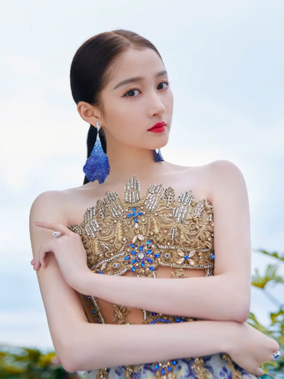 Quan Hiểu Đồng đẹp mơ mộng tại Cannes 2019 - 9 Quan Hiểu Đồng đẹp mơ mộng tại Cannes 2019 - 9