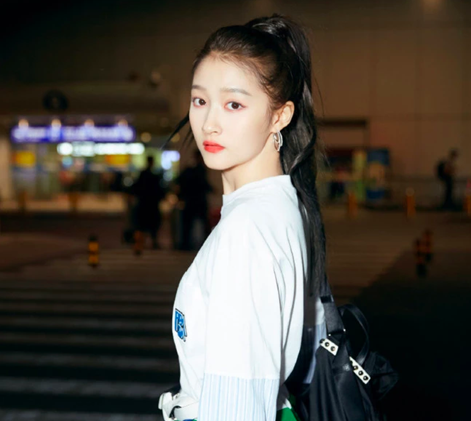 Quan Hiểu Đồng đẹp mơ mộng tại Cannes 2019 - 14 Quan Hiểu Đồng đẹp mơ mộng tại Cannes 2019 - 14