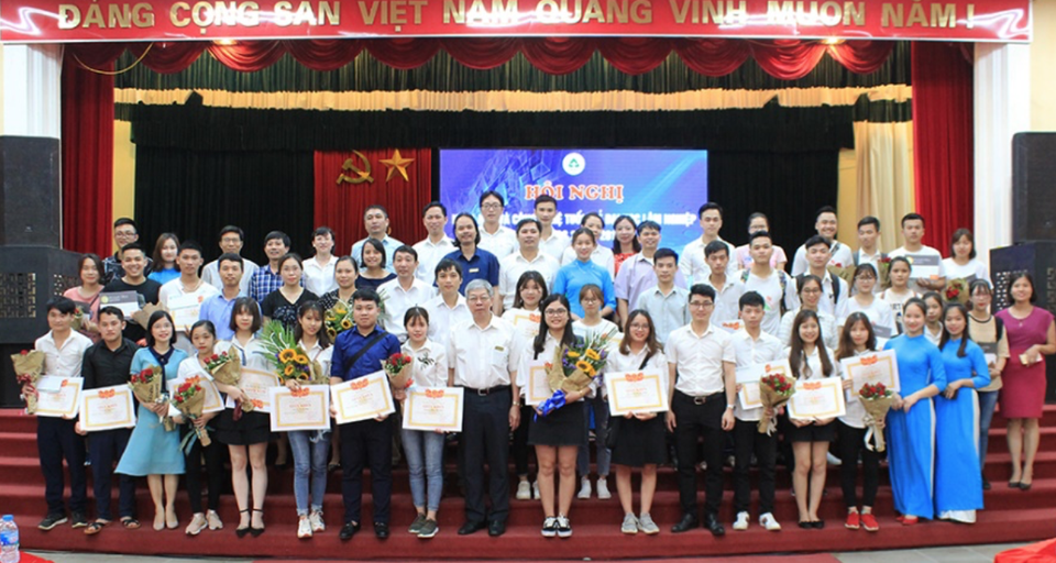 Hoạt động KHCN sinh viên là tiêu chí đánh giá năng lực giảng viên ĐH Lâm nghiệp - 4 Hoạt động KHCN sinh viên là tiêu chí đánh giá năng lực giảng viên ĐH Lâm nghiệp - 4
