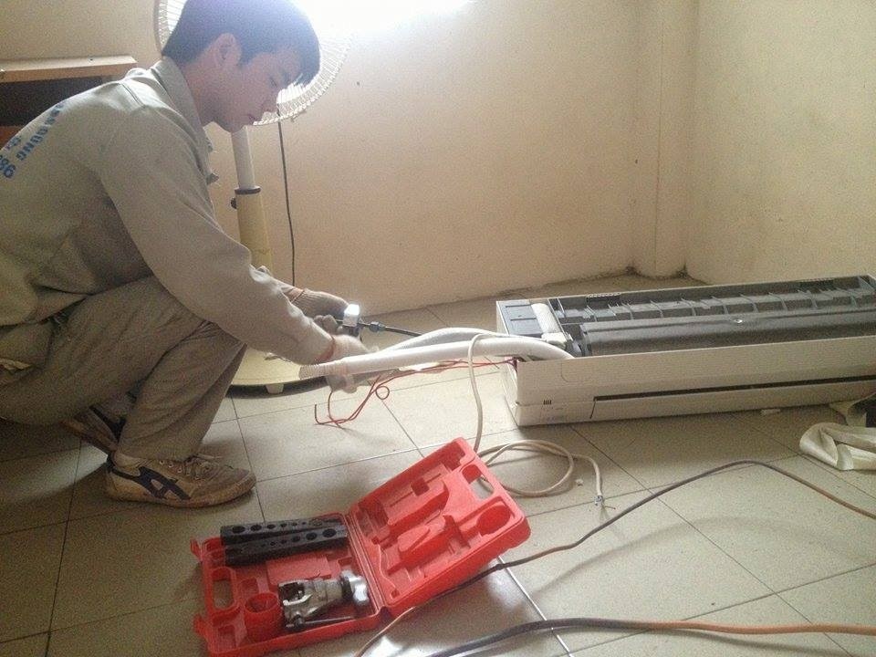 Nắng nóng kéo dài, công lắp điều hòa ở Hà Nội tăng phi mã - 2 Nắng nóng kéo dài, công lắp điều hòa ở Hà Nội tăng phi mã - 2