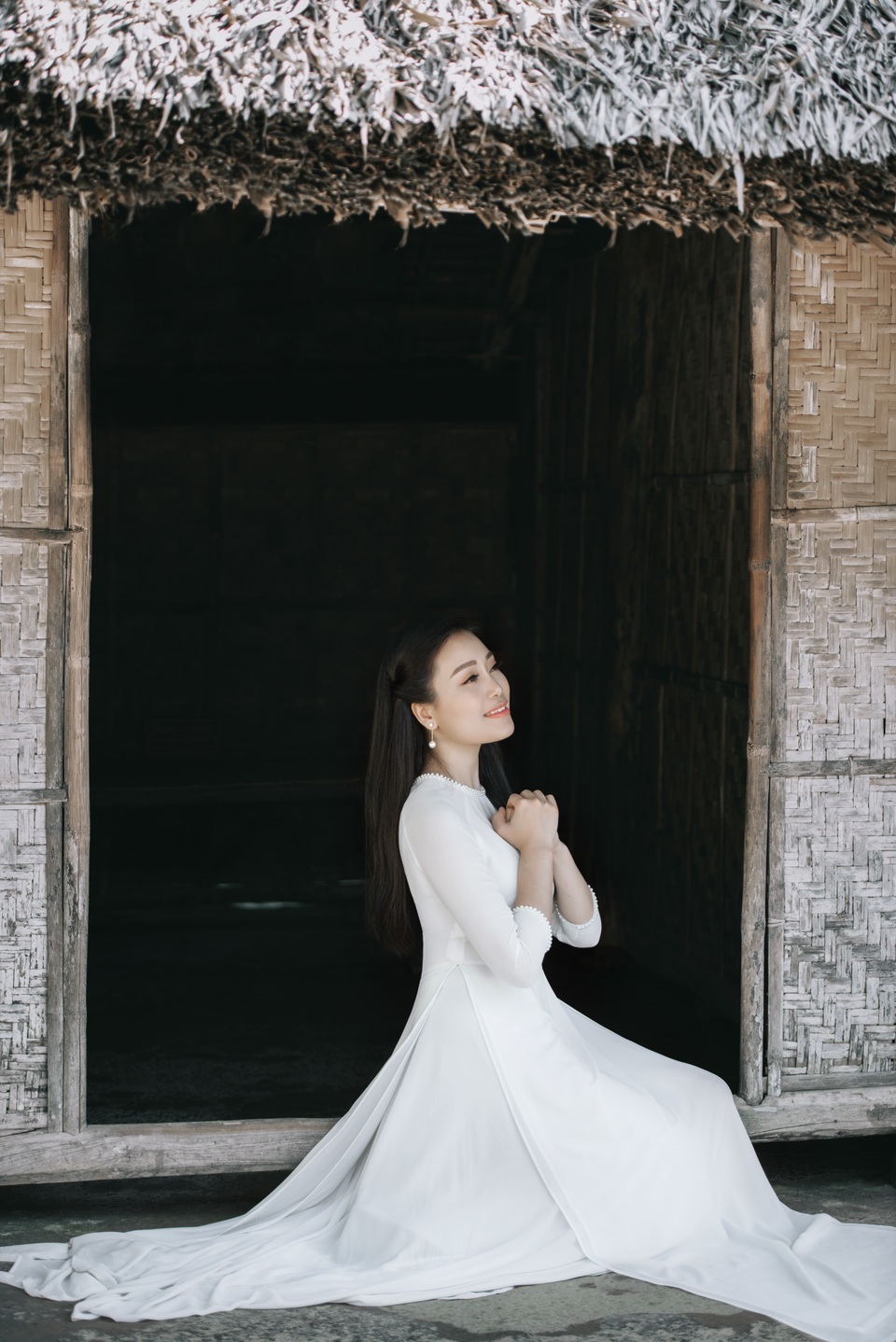 Sao mai Huyền Trang nồng nàn cảm xúc trong MV về quê Bác - 2 Sao mai Huyền Trang nồng nàn cảm xúc trong MV về quê Bác - 2