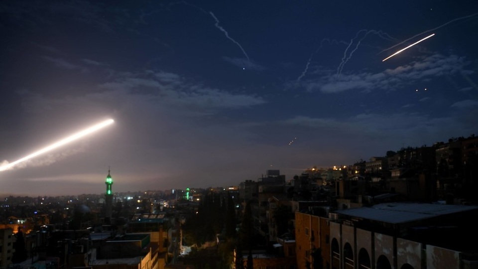 Video Syria bắn hạ tên lửa từ Israel trong đêm - 1 Video Syria bắn hạ tên lửa từ Israel trong đêm - 1