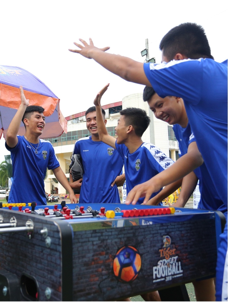 Tiger Street Football chính thức lăn bóng: Giải đấu gắt nhất là đây! - 6 Tiger Street Football chính thức lăn bóng: Giải đấu gắt nhất là đây! - 6