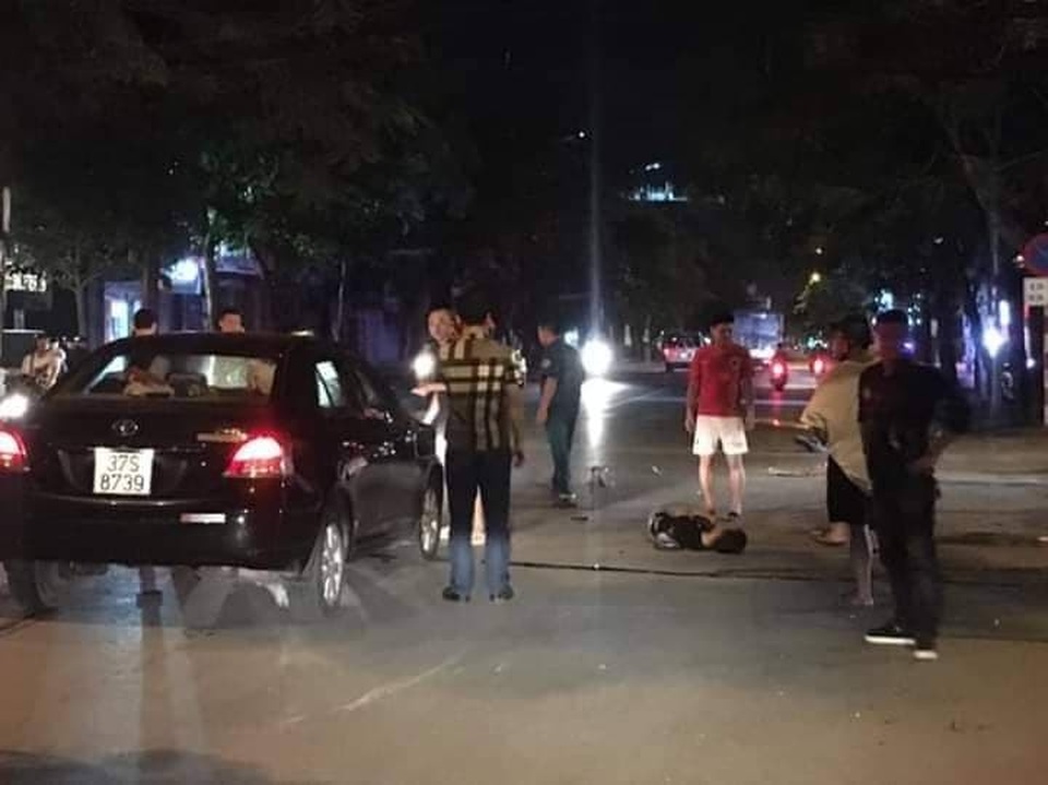 Nghi vấn cán bộ Sở Xây dựng say xỉn lái xe đâm bị thương 2 học sinh - 2 Nghi vấn cán bộ Sở Xây dựng say xỉn lái xe đâm bị thương 2 học sinh - 2