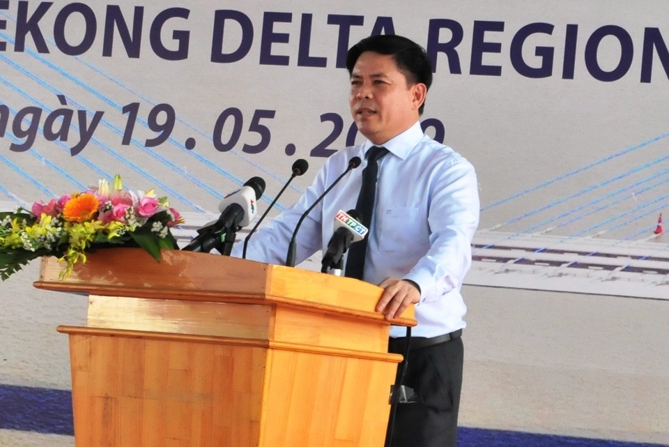 Thông xe cầu Vàm Cống, góp phần tháo gỡ điểm nghẽn giao thông miền Tây - 2 Thông xe cầu Vàm Cống, góp phần tháo gỡ điểm nghẽn giao thông miền Tây - 2