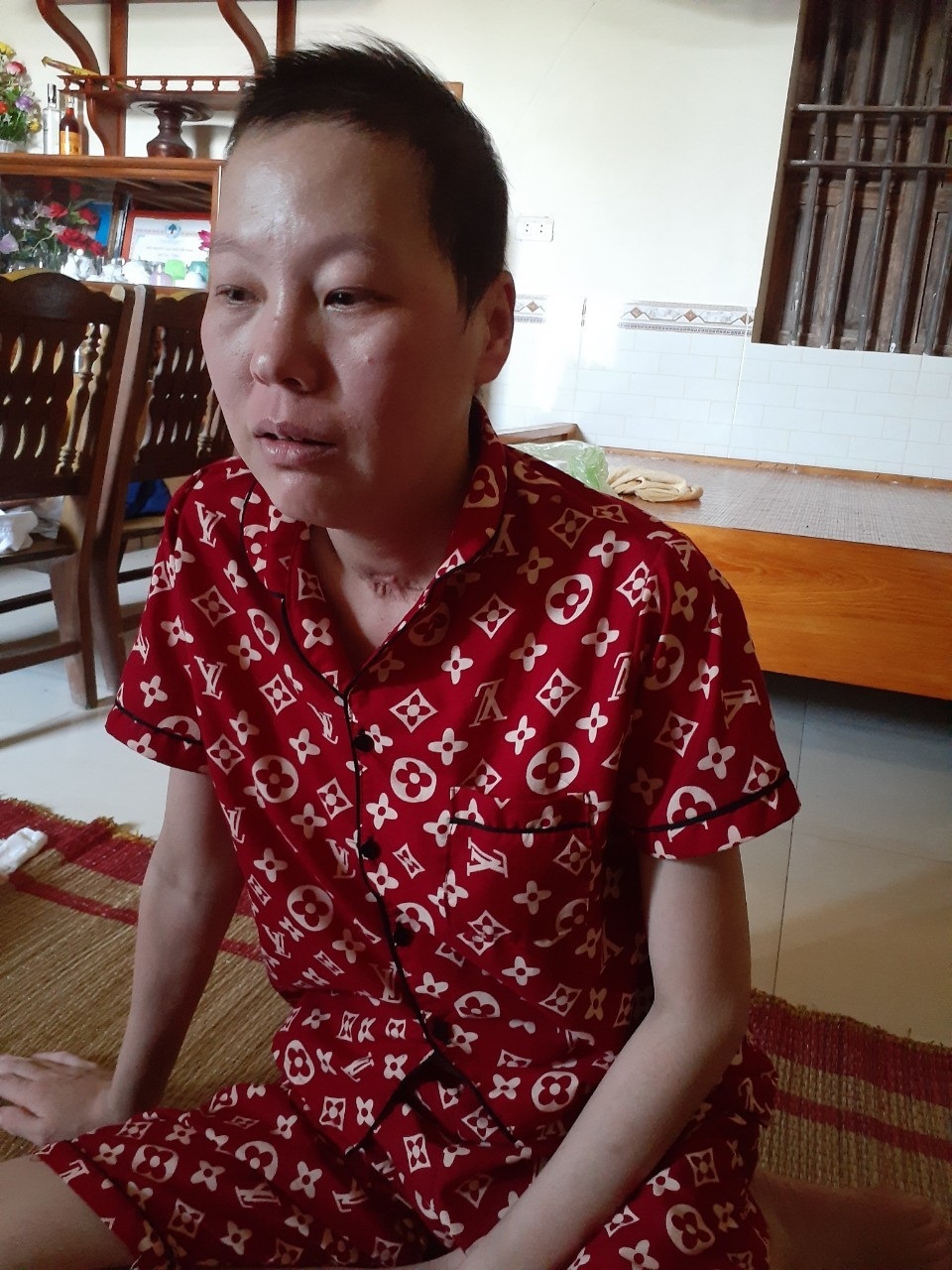 Bạn đọc Dân trí chung tay đưa người phụ nữ dân tộc Mông từ cõi chết trở về - 4 Bạn đọc Dân trí chung tay đưa người phụ nữ dân tộc Mông từ cõi chết trở về - 4