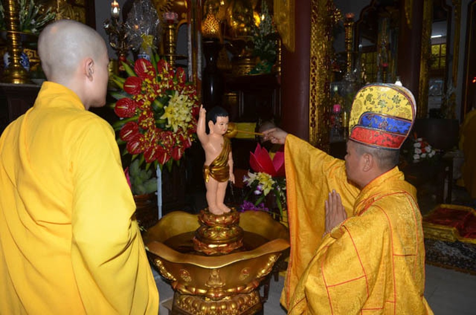 Đà Nẵng: Nhiều hoạt động mừng Đại lễ Phật đản - 2 Đà Nẵng: Nhiều hoạt động mừng Đại lễ Phật đản - 2