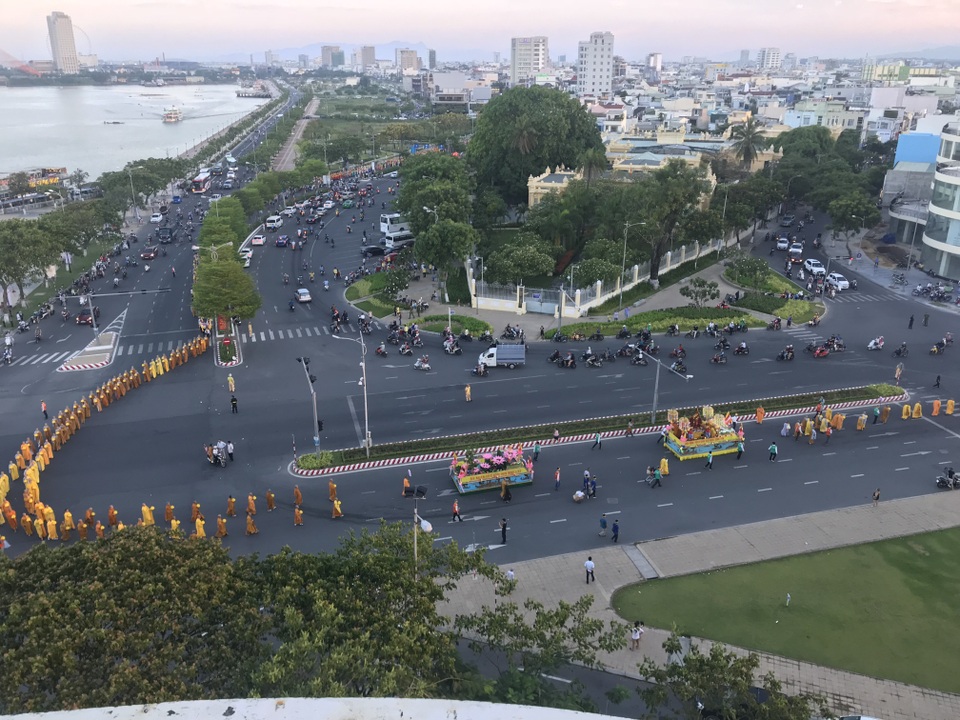 Đà Nẵng: Nhiều hoạt động mừng Đại lễ Phật đản - 10 Đà Nẵng: Nhiều hoạt động mừng Đại lễ Phật đản - 10
