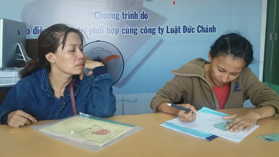 Bạn đọc Dân trí giúp đỡ “bé gái bị gia đình chối bỏ” hơn 900 triệu đồng - 2 Bạn đọc Dân trí giúp đỡ “bé gái bị gia đình chối bỏ” hơn 900 triệu đồng - 2