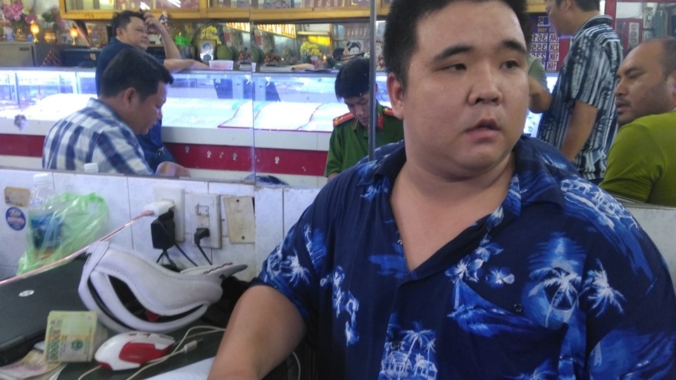Gã thợ bạc chôm 2 kg vàng trị giá hơn 1 tỷ đồng của chủ - 1 Gã thợ bạc chôm 2 kg vàng trị giá hơn 1 tỷ đồng của chủ - 1