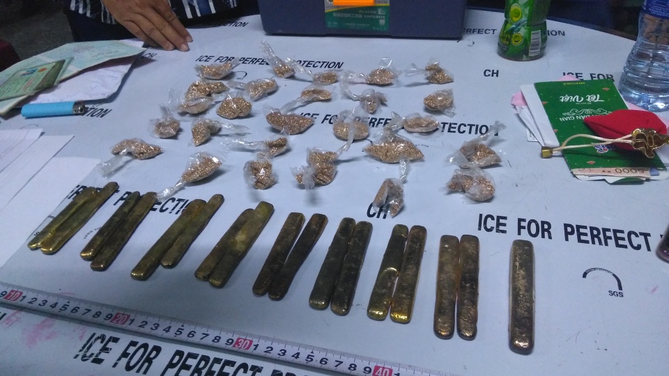 Gã thợ bạc chôm 2 kg vàng trị giá hơn 1 tỷ đồng của chủ - 2 Gã thợ bạc chôm 2 kg vàng trị giá hơn 1 tỷ đồng của chủ - 2