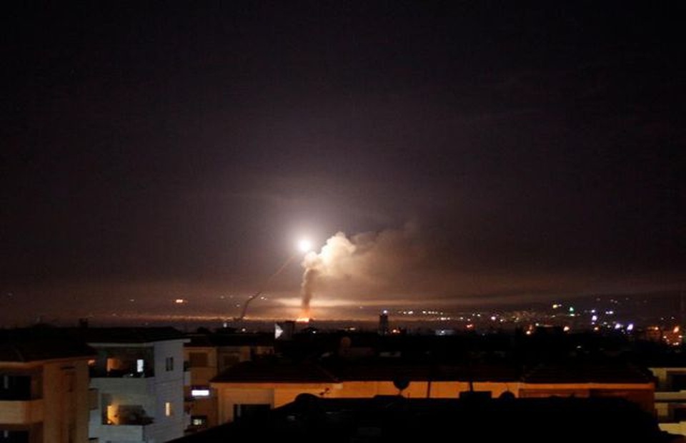 Phòng không Syria ngày thứ 2 liên tiếp bắn hạ tên lửa từ Israel - 1 Phòng không Syria ngày thứ 2 liên tiếp bắn hạ tên lửa từ Israel - 1