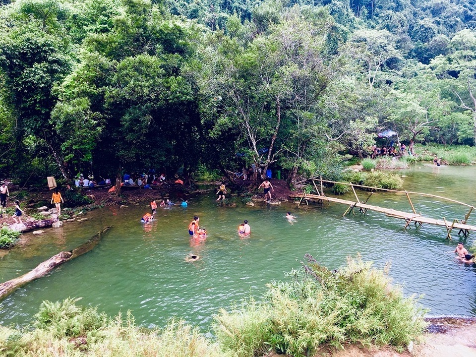 Khám phá nơi luôn mát lạnh giữa chảo lửa miền Trung - 9 Khám phá nơi luôn mát lạnh giữa chảo lửa miền Trung - 9