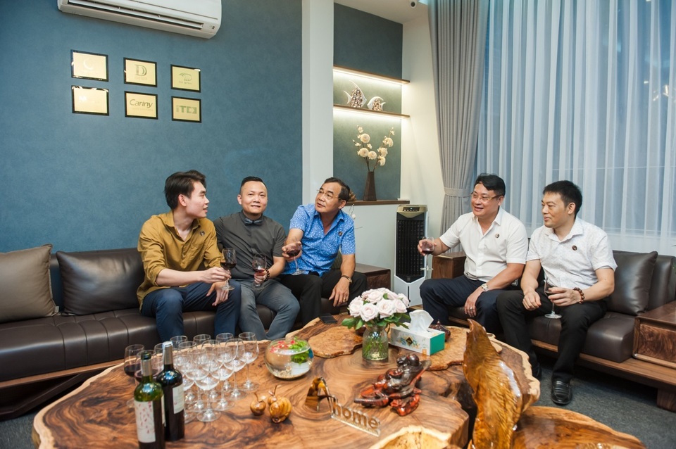 Bộ sưu tập The Secrets of Wood của Ahome thu hút hàng trăm khách hàng trong ngày ra mắt - 4 Bộ sưu tập The Secrets of Wood của Ahome thu hút hàng trăm khách hàng trong ngày ra mắt - 4