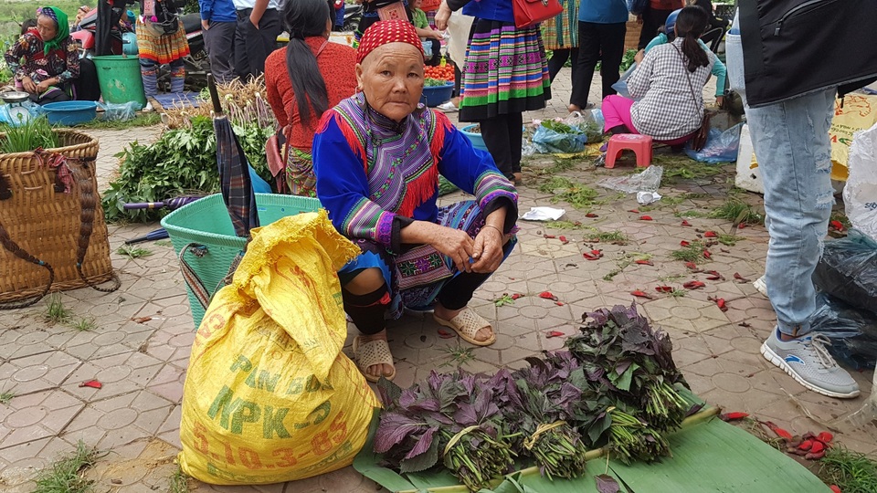 Nét nguyên sơ mang đậm bản sắc dân tộc ở phiên chợ lớn nhất Tây Bắc - 17 Nét nguyên sơ mang đậm bản sắc dân tộc ở phiên chợ lớn nhất Tây Bắc - 17