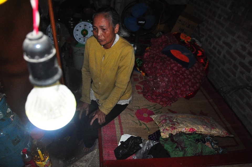 Nghẹn đắng người đàn bà đau đớn nhìn chồng chết đuối, con thần kinh đuổi chém - 17 Nghẹn đắng người đàn bà đau đớn nhìn chồng chết đuối, con thần kinh đuổi chém - 17