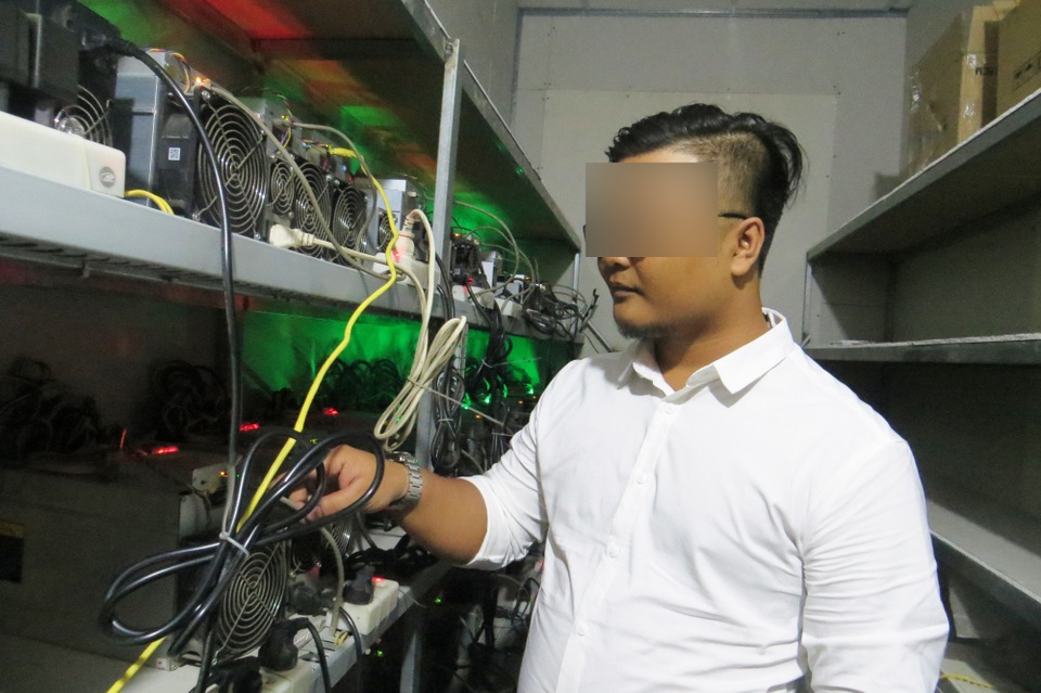 Nhà đầu tư bán gấp trâu cày Bitcoin vì lỗ đậm - 3 Nhà đầu tư bán gấp trâu cày Bitcoin vì lỗ đậm - 3