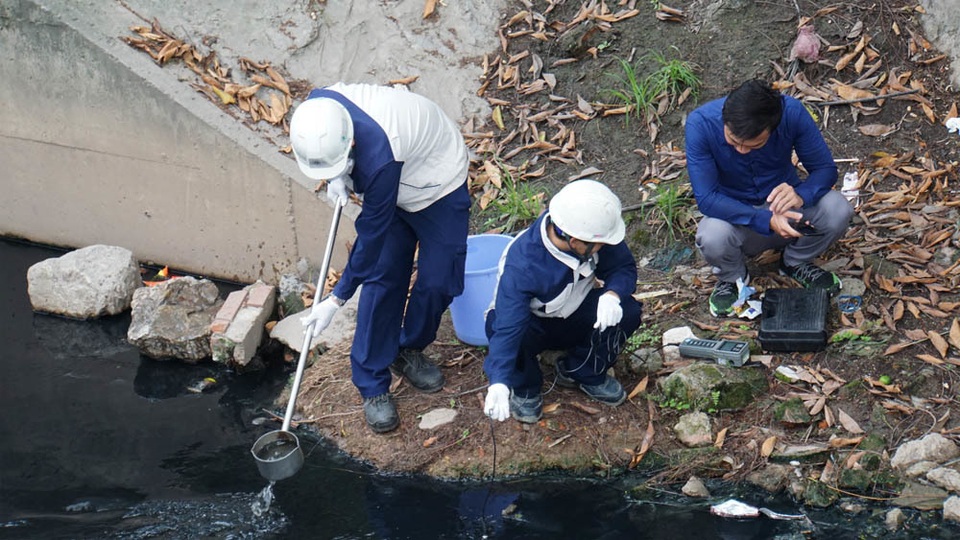 Kiểm tra chất lượng nước sông Tô Lịch sau khi áp dụng công nghệ làm sạch của Nhật Bản - 3