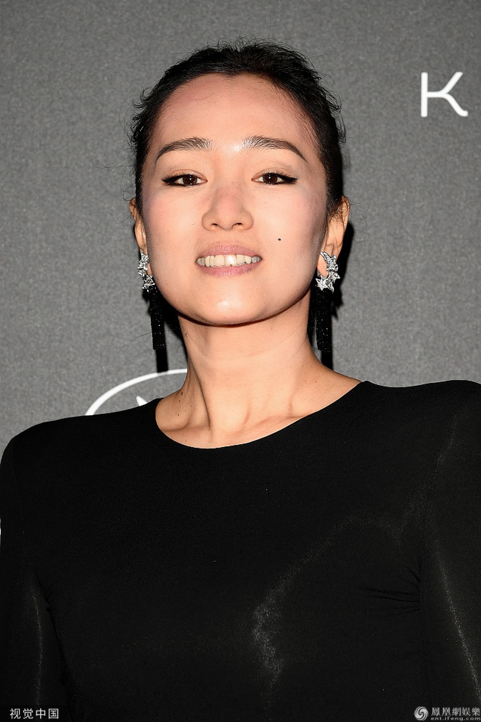 Vợ chồng Củng Lợi hạnh phúc sánh đôi tại LHP Cannes 2019 - 4 Vợ chồng Củng Lợi hạnh phúc sánh đôi tại LHP Cannes 2019 - 4