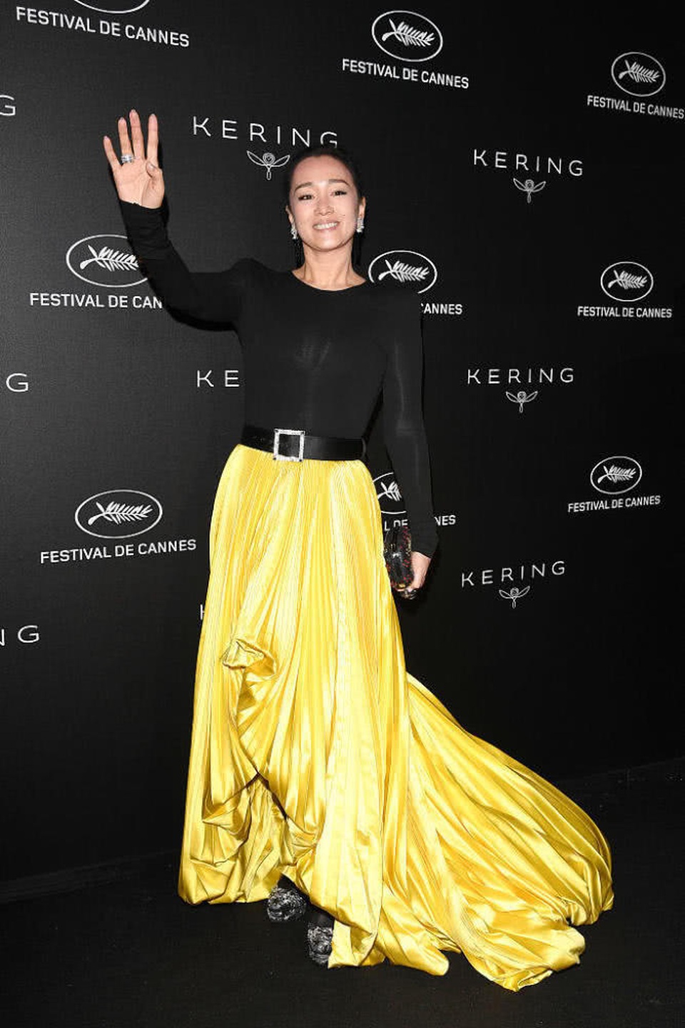 Vợ chồng Củng Lợi hạnh phúc sánh đôi tại LHP Cannes 2019 - 6 Vợ chồng Củng Lợi hạnh phúc sánh đôi tại LHP Cannes 2019 - 6