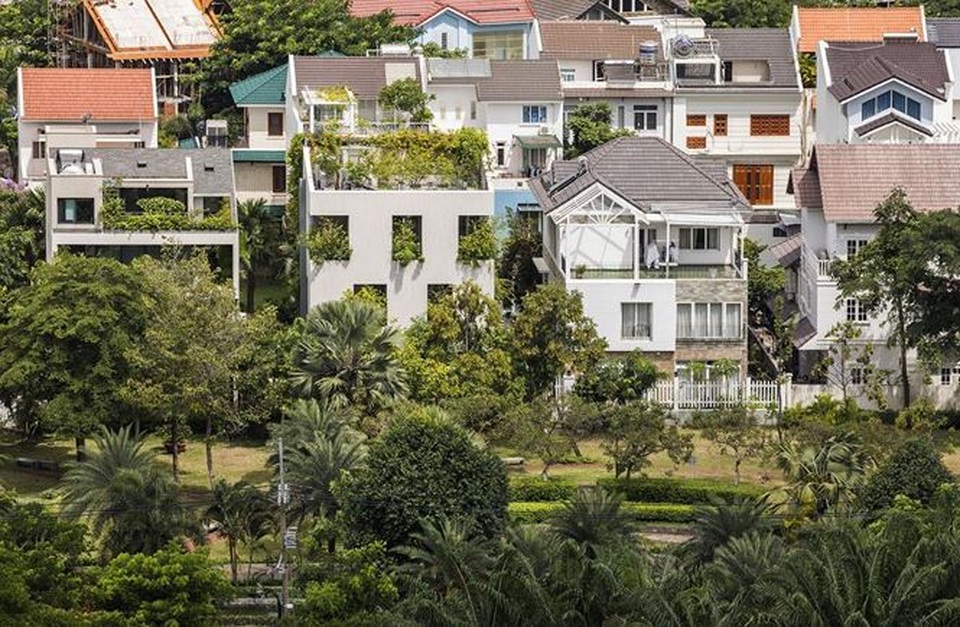 “Trốn” nóng trong ngôi nhà phủ kín cây xanh ở Sài Gòn - 1 “Trốn” nóng trong ngôi nhà phủ kín cây xanh ở Sài Gòn - 1
