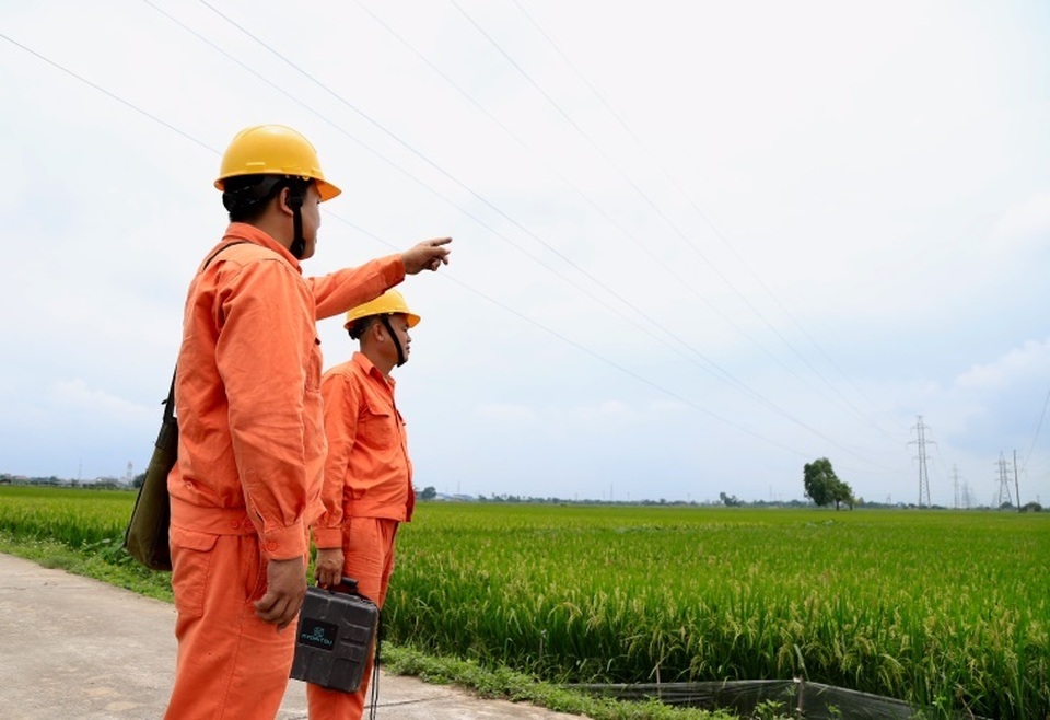 Những người ăn cơm dưới đất, làm việc trên trời - 3 Những người ăn cơm dưới đất, làm việc trên trời - 3