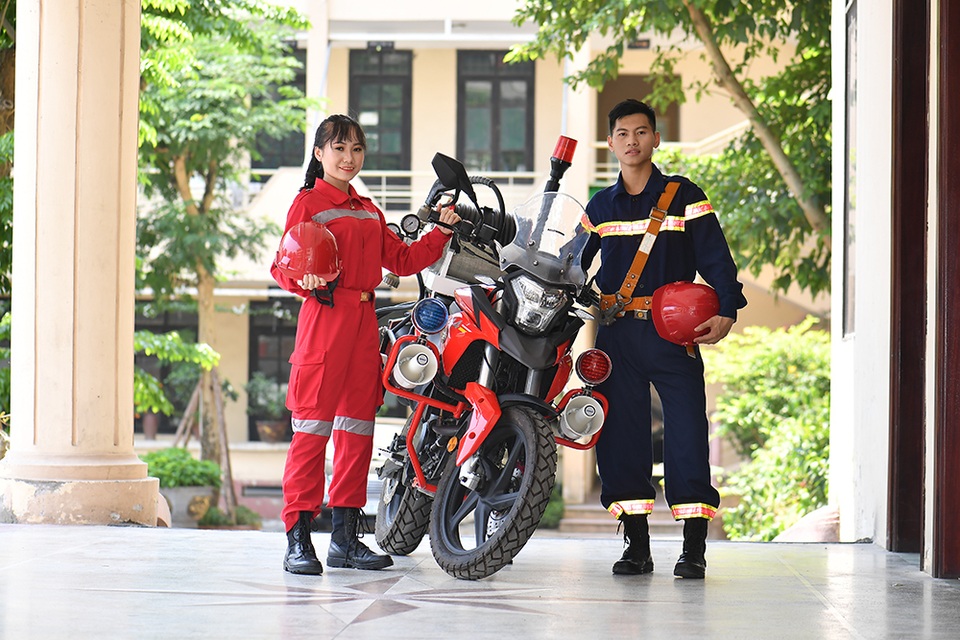 Ngắm nhìn 10 cặp đôi đẹp nhất trường Phòng cháy chữa cháy 2019 - 7 Ngắm nhìn 10 cặp đôi đẹp nhất trường Phòng cháy chữa cháy 2019 - 7
