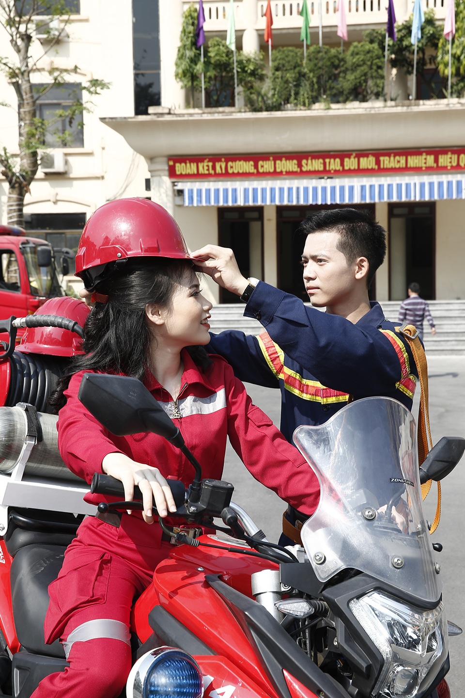 Ngắm nhìn 10 cặp đôi đẹp nhất trường Phòng cháy chữa cháy 2019 - 8 Ngắm nhìn 10 cặp đôi đẹp nhất trường Phòng cháy chữa cháy 2019 - 8