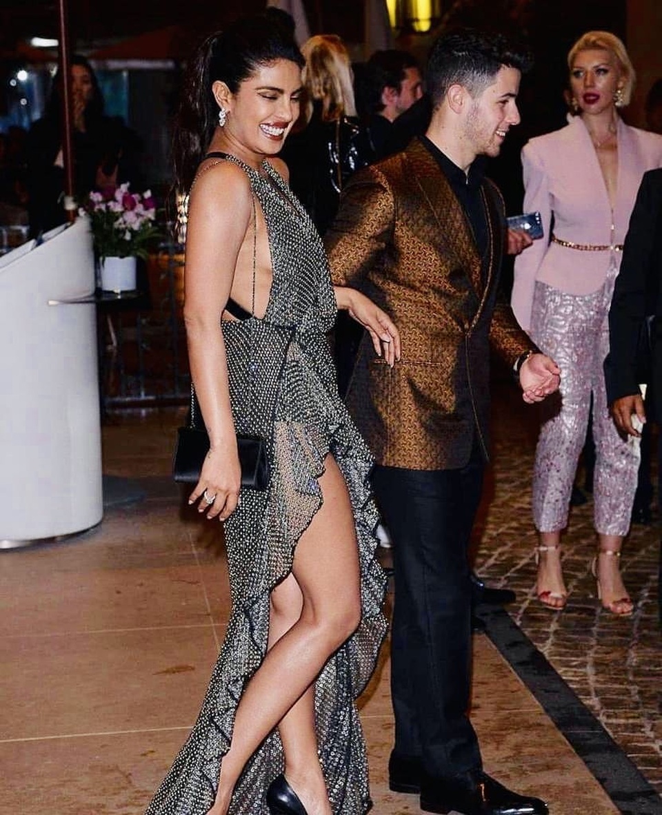 Priyanka Chopra - Nick Jonas: Cặp đôi nổi bật nhất LHP Cannes - 6 Priyanka Chopra - Nick Jonas: Cặp đôi nổi bật nhất LHP Cannes - 6
