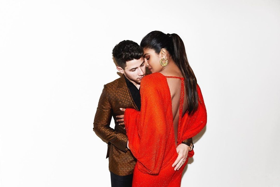Priyanka Chopra - Nick Jonas: Cặp đôi nổi bật nhất LHP Cannes - 12 Priyanka Chopra - Nick Jonas: Cặp đôi nổi bật nhất LHP Cannes - 12