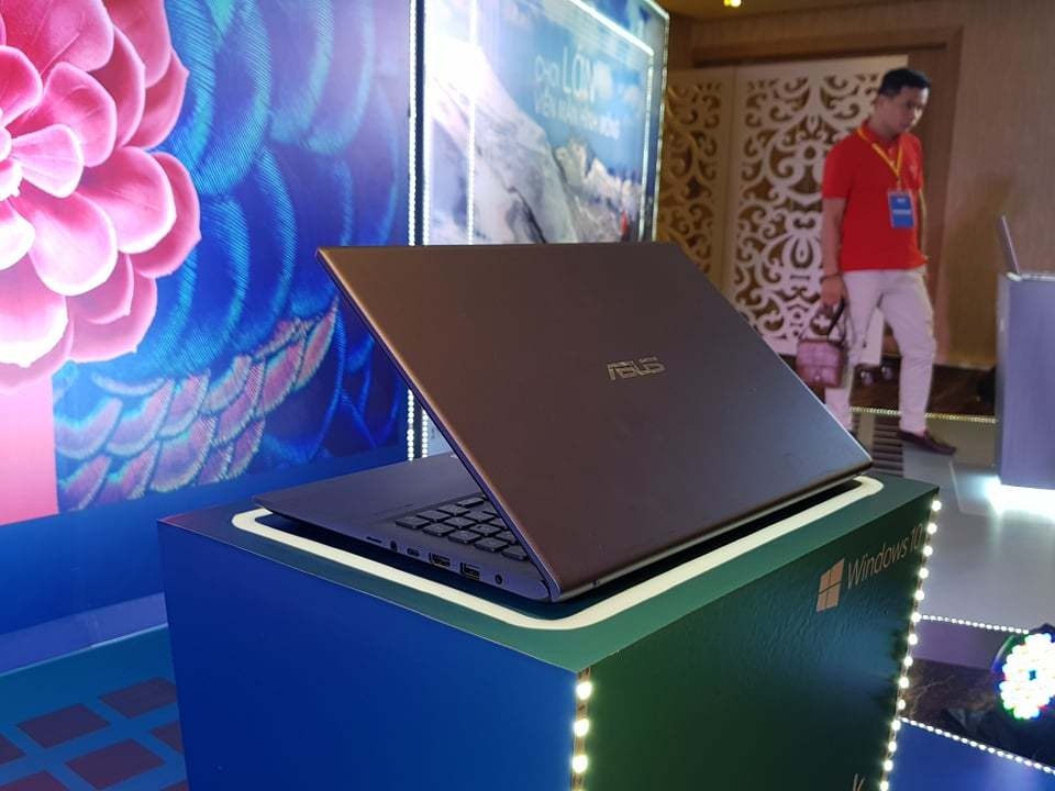 Asus ra mắt bộ đôi VivoBook 14/15 giá từ 11,9 triệu đồng - 4 Asus ra mắt bộ đôi VivoBook 14/15 giá từ 11,9 triệu đồng - 4
