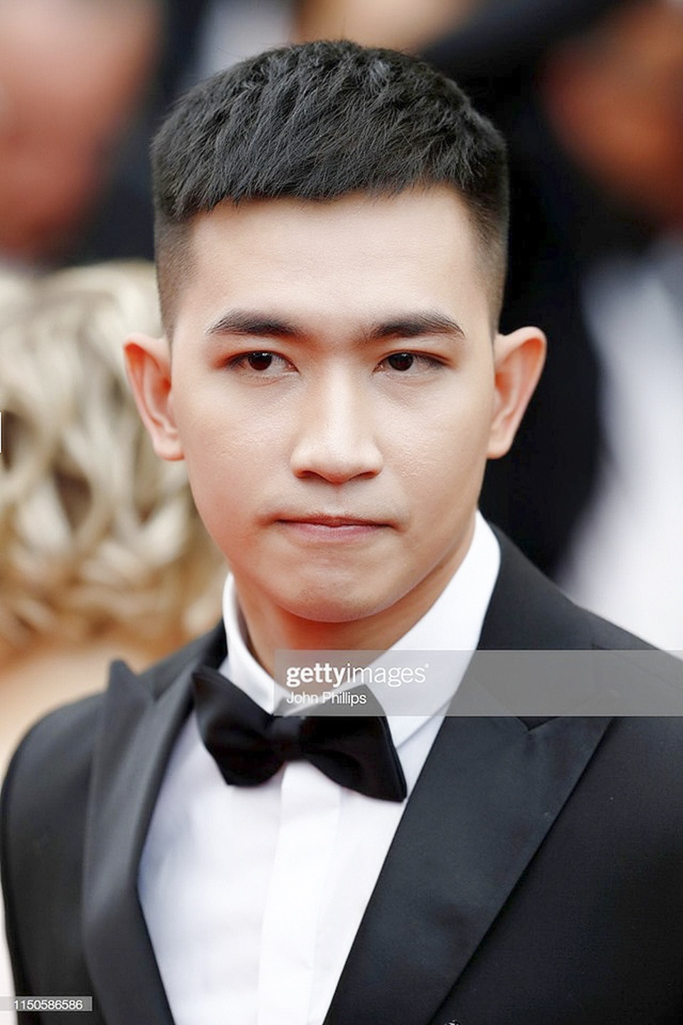 Võ Cảnh điển trai và lịch lãm trong lần đầu xuất hiện trên thảm đỏ LHP Cannes - 2 Võ Cảnh điển trai và lịch lãm trong lần đầu xuất hiện trên thảm đỏ LHP Cannes - 2
