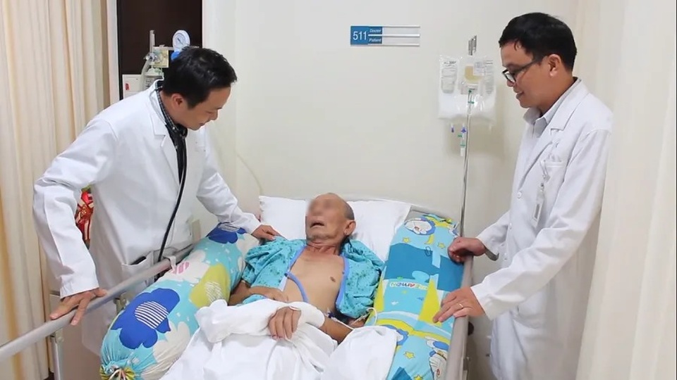 Thuốc tiêu sợi huyết gây biến chứng khiến bệnh nhân suýt mất mạng - 1