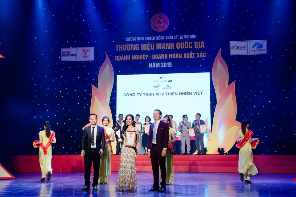 Hoàng Thị Mỹ Dung – Khó Khăn và thử thách đã giúp tôi thành công - 4 Hoàng Thị Mỹ Dung – Khó Khăn và thử thách đã giúp tôi thành công - 4
