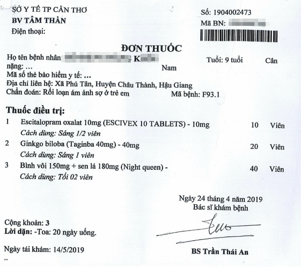 Thầy giáo tiểu học bị “tố” phạt học sinh đến rối loạn tinh thần? - 1 Thầy giáo tiểu học bị “tố” phạt học sinh đến rối loạn tinh thần? - 1