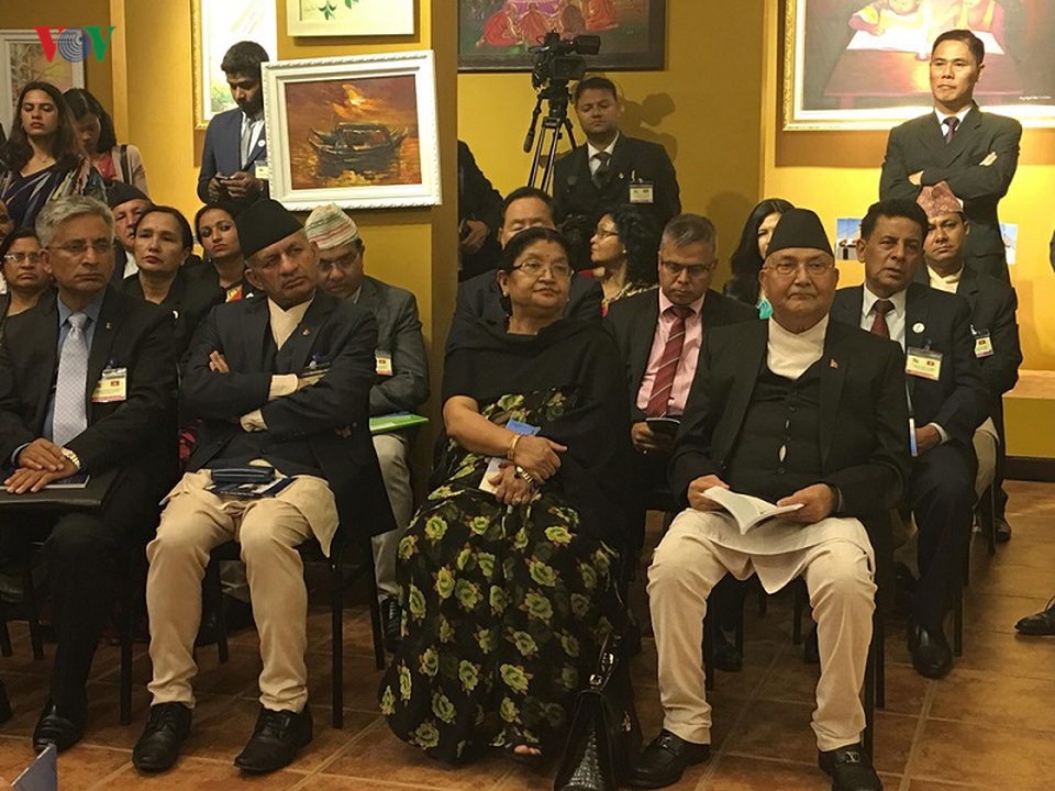 Thủ tướng Nepal dự giới thiệu sách Nepal- Hòa bình trong tầm tay - 2