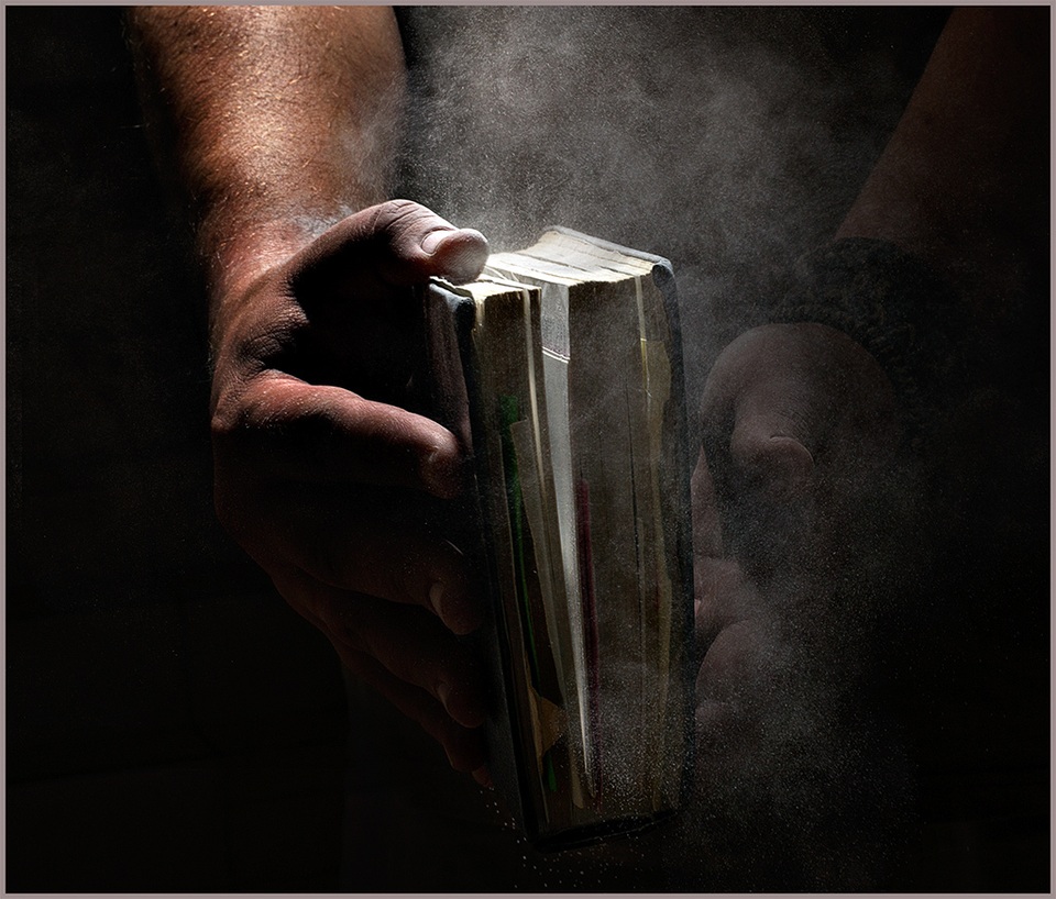 Trả sách quá hạn cho thư viện sau 52 năm, tự động gửi 3 triệu đồng tiền phạt - 1