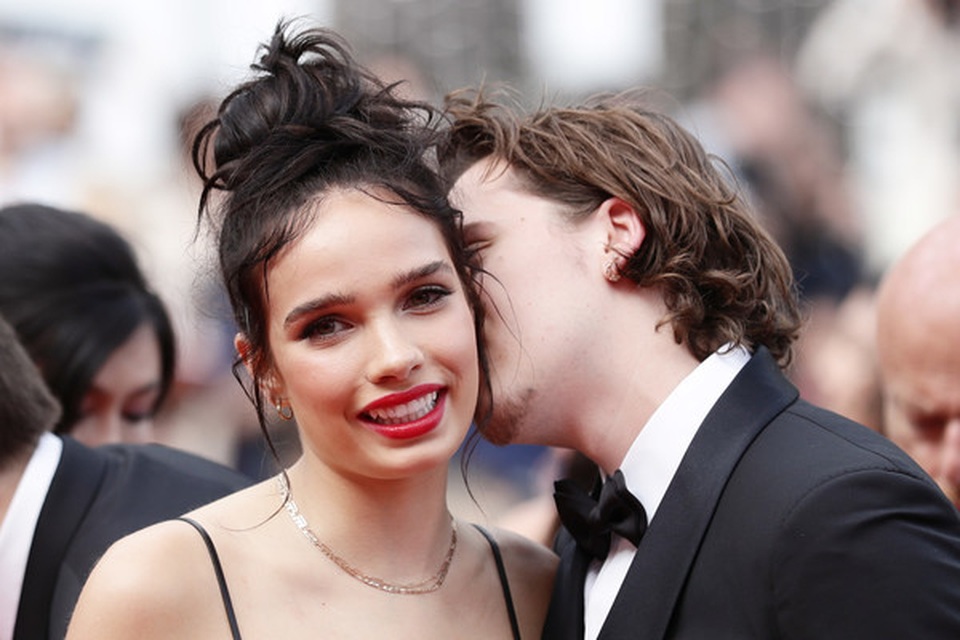 Cậu cả nhà Beckham dự LHP Cannes cùng bạn gái - 1 Cậu cả nhà Beckham dự LHP Cannes cùng bạn gái - 1