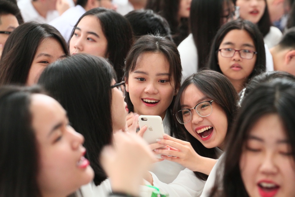 Những nữ sinh xinh đẹp, dễ thương trường Phan Đình Phùng ngày bế giảng - 8 Những nữ sinh xinh đẹp, dễ thương trường Phan Đình Phùng ngày bế giảng - 8