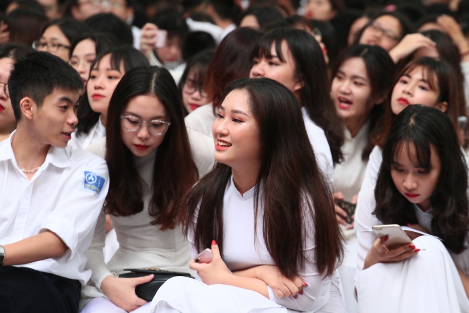 Những nữ sinh xinh đẹp, dễ thương trường Phan Đình Phùng ngày bế giảng - 2 Những nữ sinh xinh đẹp, dễ thương trường Phan Đình Phùng ngày bế giảng - 2