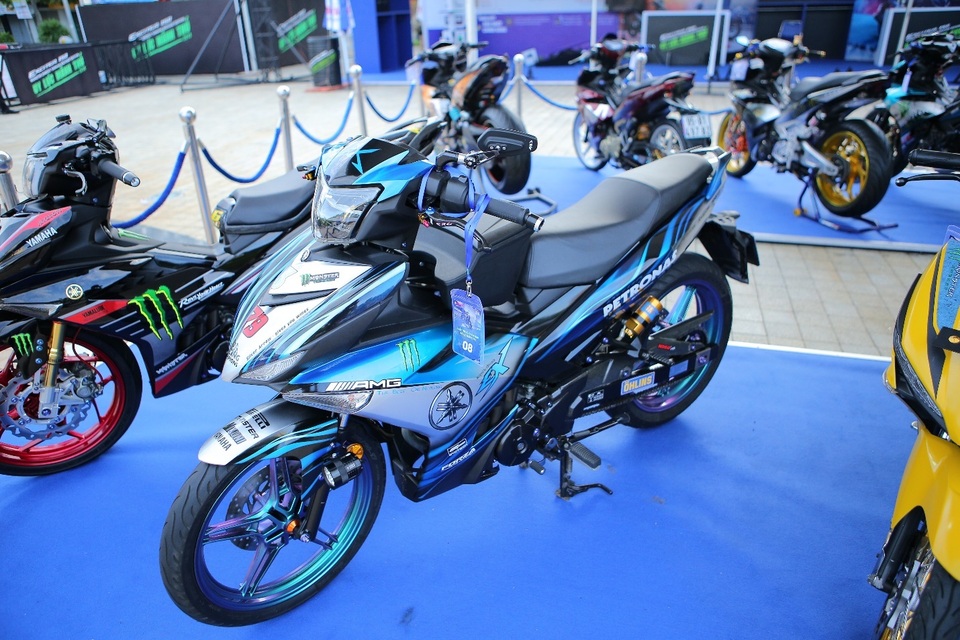 Dàn Exciter phong cách mãnh thú cực chất tại cuộc thi trang trí xe Uy lực mãnh thú - 1 Dàn Exciter phong cách mãnh thú cực chất tại cuộc thi trang trí xe Uy lực mãnh thú - 1