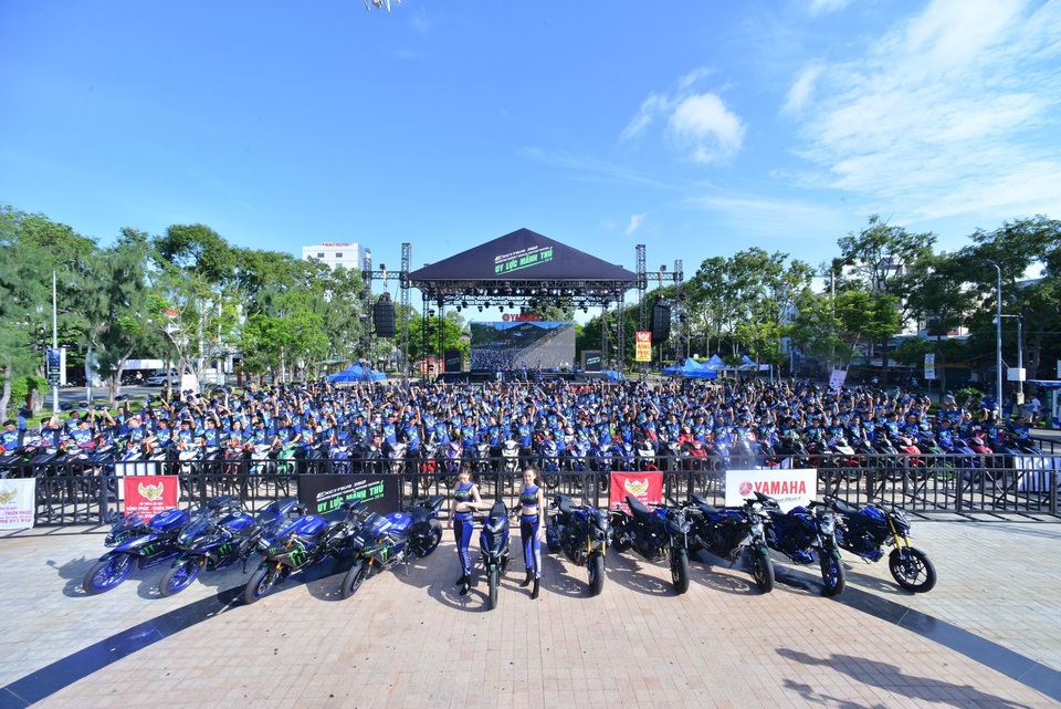 Dàn Exciter phong cách mãnh thú cực chất tại cuộc thi trang trí xe Uy lực mãnh thú - 3 Dàn Exciter phong cách mãnh thú cực chất tại cuộc thi trang trí xe Uy lực mãnh thú - 3